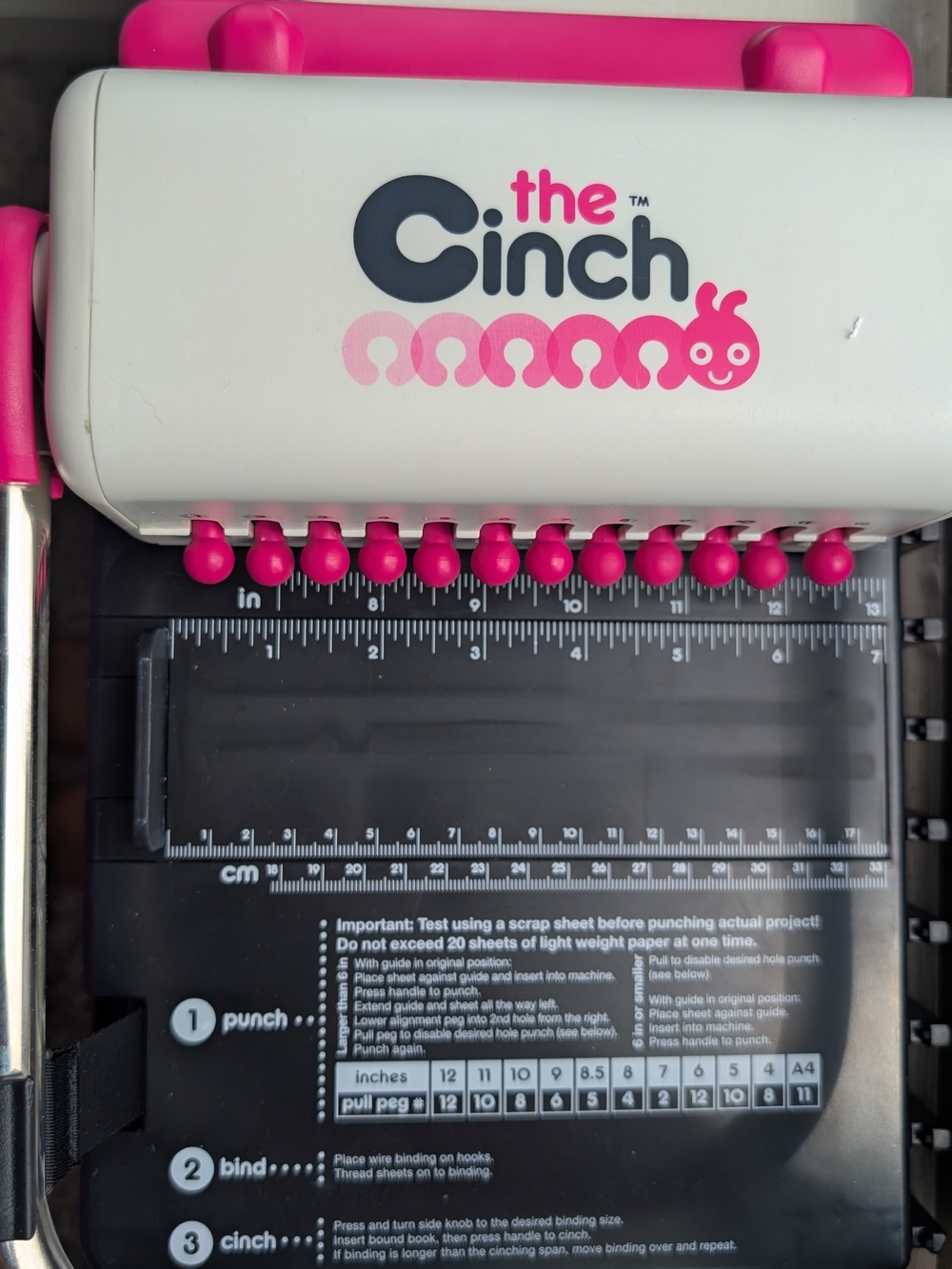 We R Memory Keepers The Cinch Pink Book Binding Tool - Picture 14 of 14